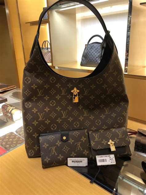 where to buy cheap louis vuitton bags in paris|louis vuitton paris france website.